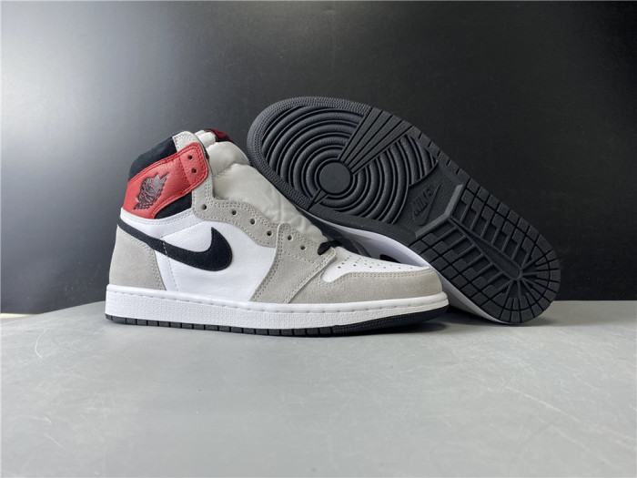 Air Jordan 1 High OG “Light Smoke Grey” 555088-126