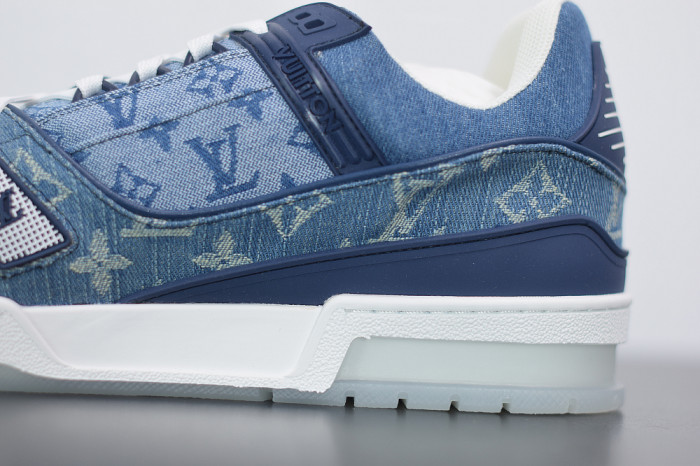 B00B7 Loui Vuitto FRONTROW SNEAKER LOW