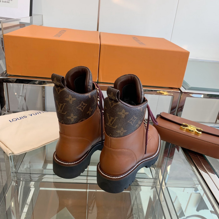 LOUS VUITO BOOTS